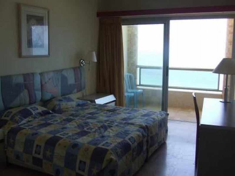 Hotel Blue Weiss Netanja Buitenkant foto